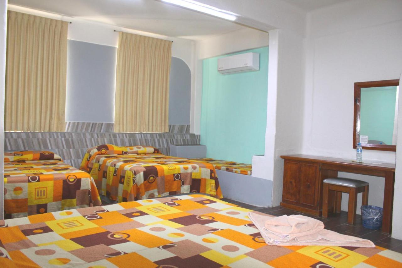 Arrecife Huatulco Hotel 3*